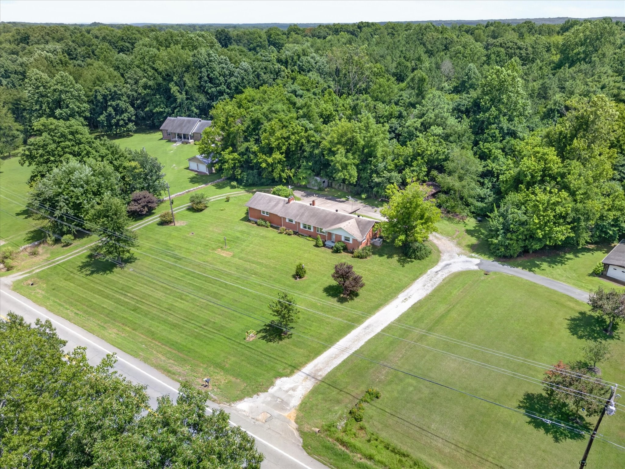 910 Highway 13 Cunningham, TN 37052 - Photo 45 of 51 Gallery Image 45