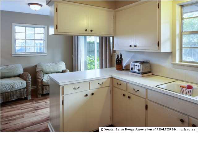 10398 Ridgely Drive Baton Rouge, LA 70809 - Photo 4 of 21