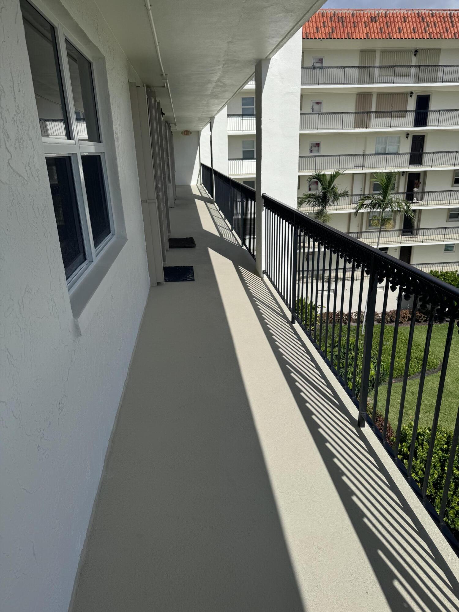 2871 North Ocean Boulevard, Unit R444 Boca Raton, FL 33431 - Photo 40 of 42 a view of balcony with a potted plant