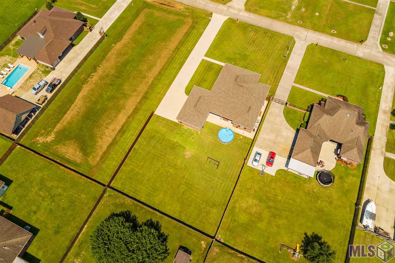 215 Exeter Run Houma, LA 70360 - Photo 5 of 22 Gallery Image 5