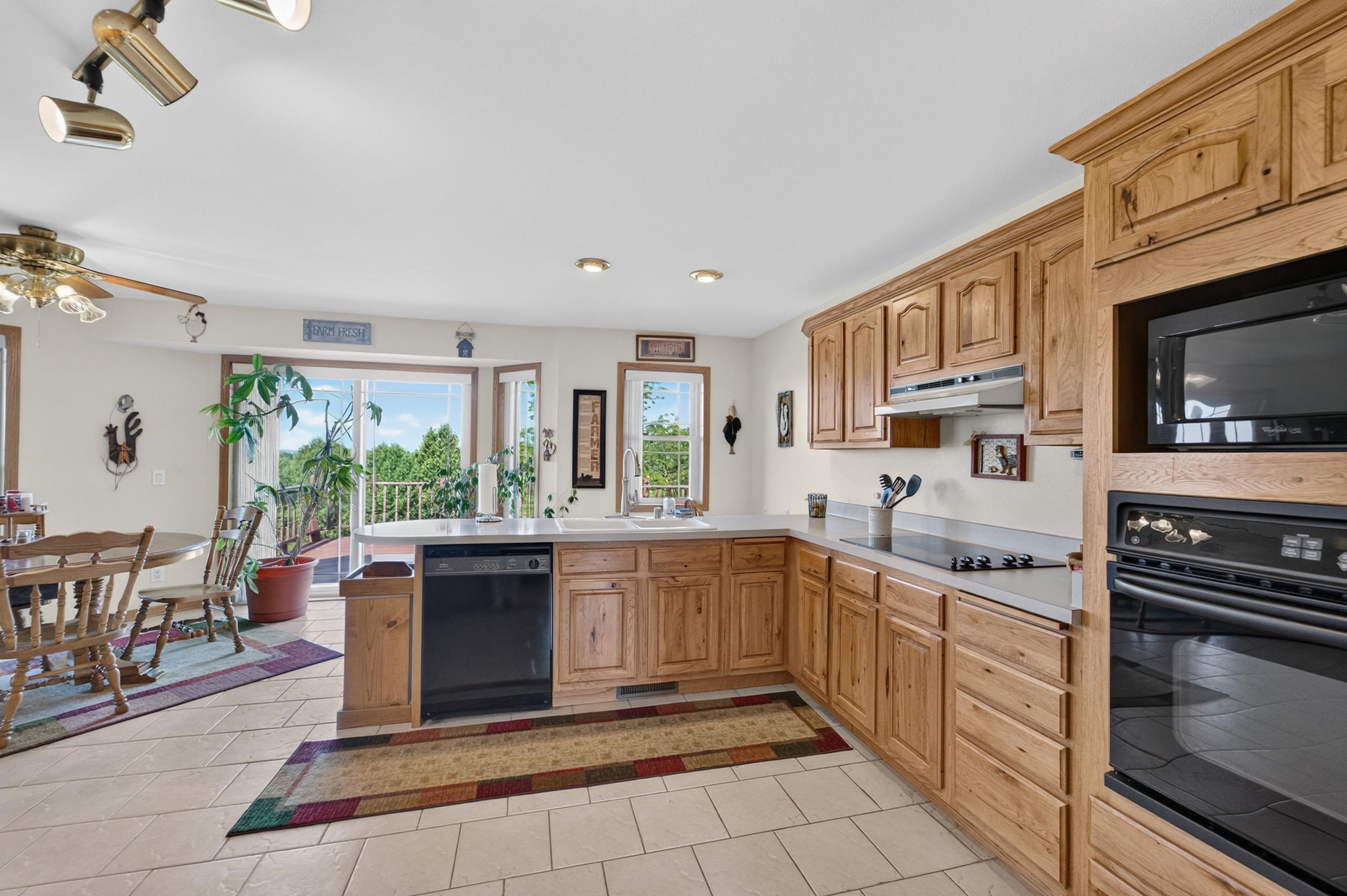 N7795 Panorama Road Belleville, WI 53508 - Photo 23 of 66