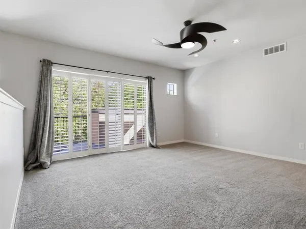 $440,000 | 4122 Avondale Avenue, Unit 204, Dallas, TX 75219