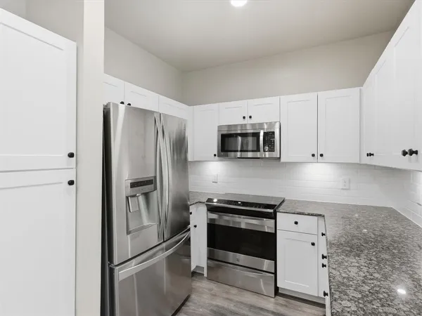 $440,000 | 4122 Avondale Avenue, Unit 204, Dallas, TX 75219