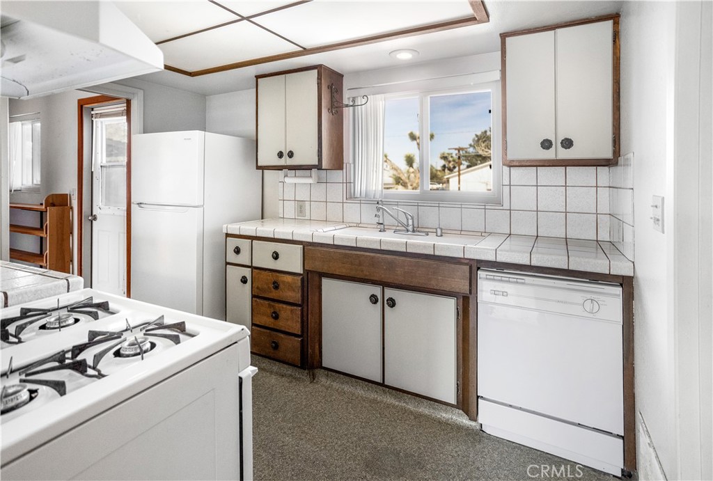 63542 Jadeite Street Joshua Tree, CA 92252 - Photo 12 of 37