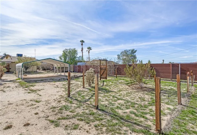 $315,000 | 63542 Jadeite Street, Joshua Tree, CA 92252