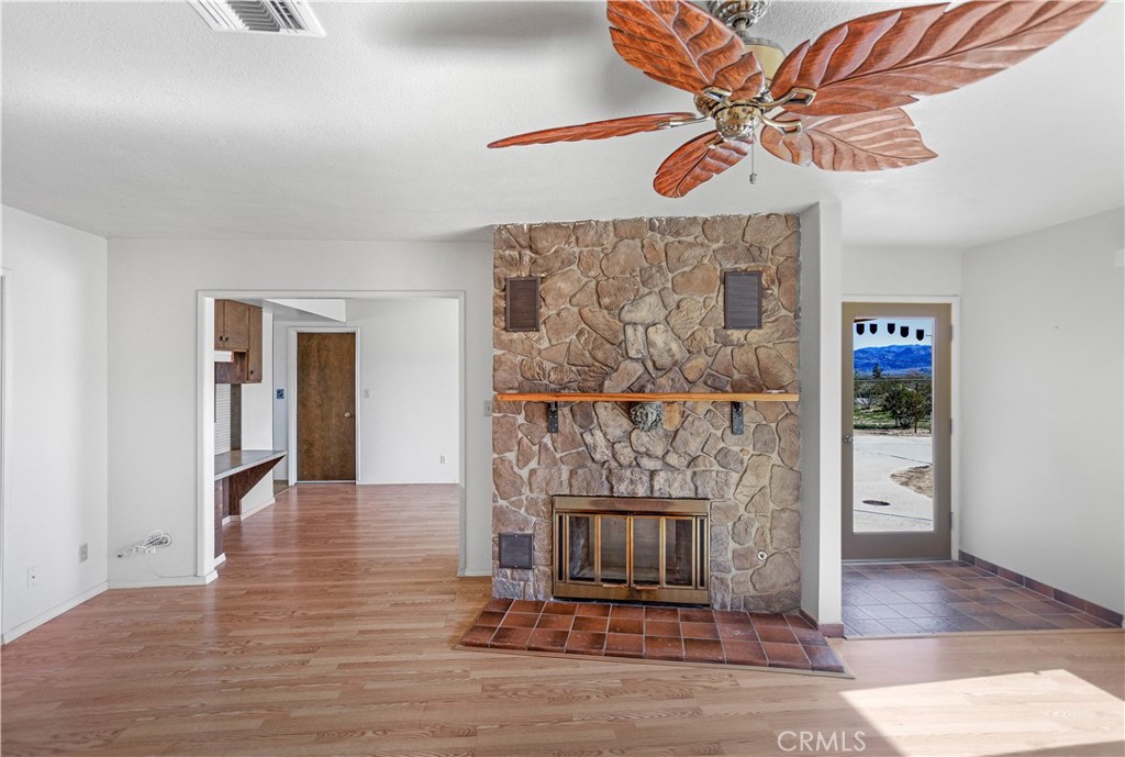 63542 Jadeite Street Joshua Tree, CA 92252 - Photo 7 of 37