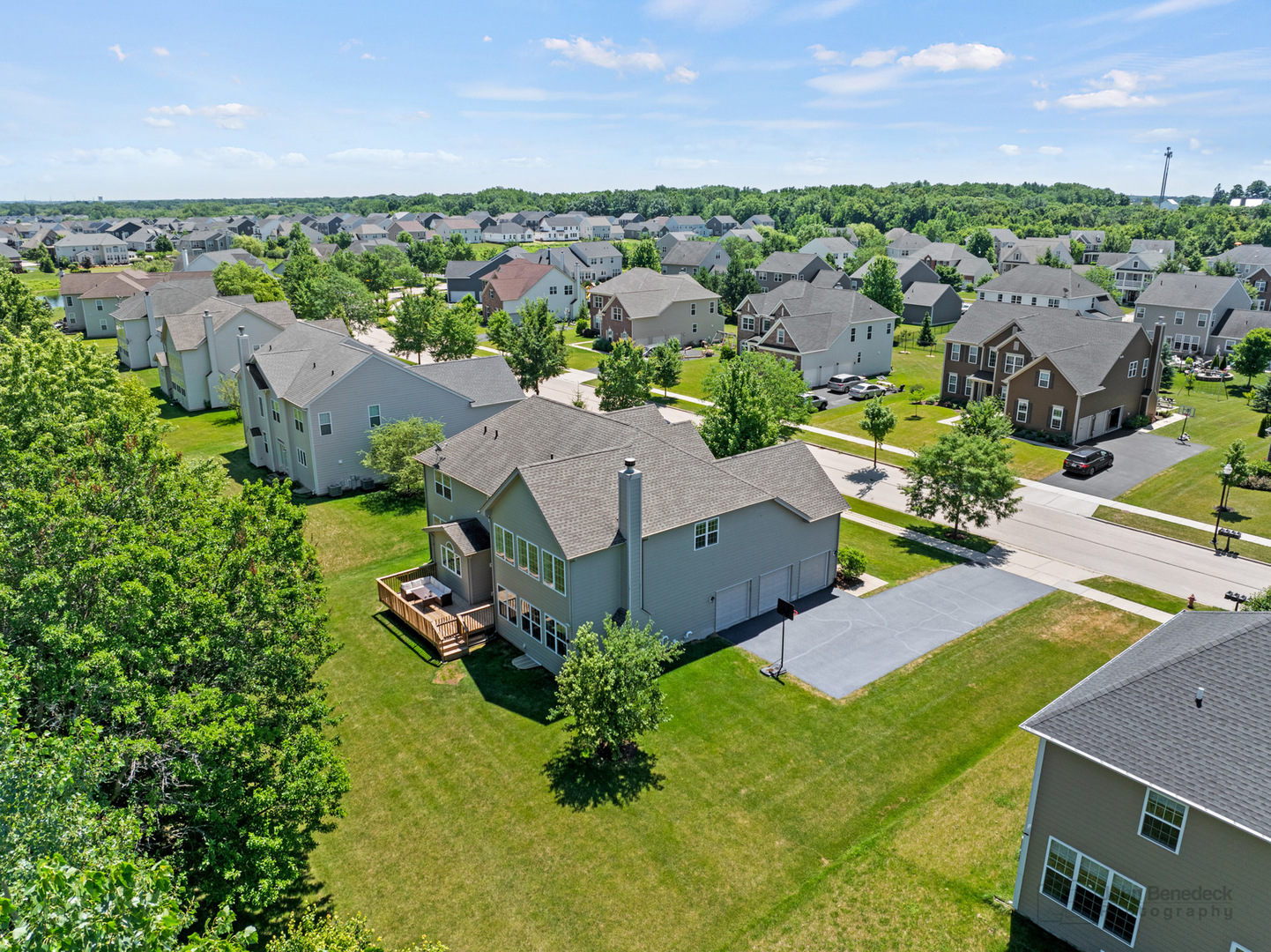 3666 Open Parkway Elgin, IL 60124 - Photo 36 of 40 an aerial view of a house with a garden