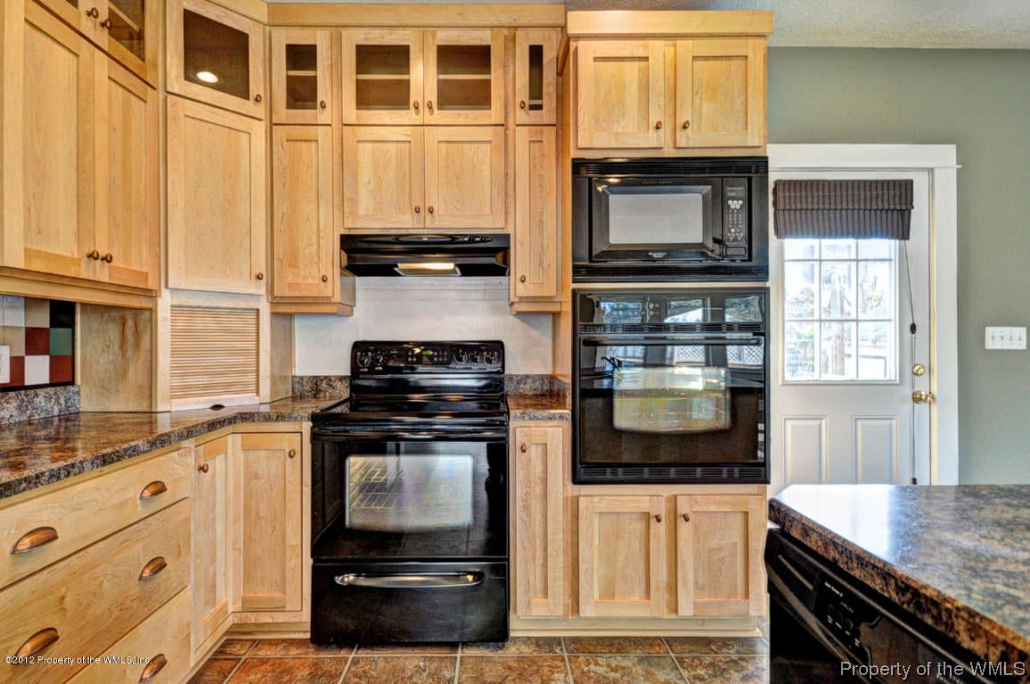 1601 Dandy Loop Road Yorktown, VA 23692 - Photo 19 of 38 Gallery Image 19