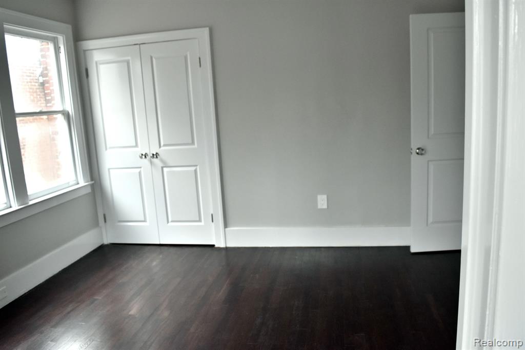 2054 Edison Street Detroit, MI 48206 - Photo 27 of 35