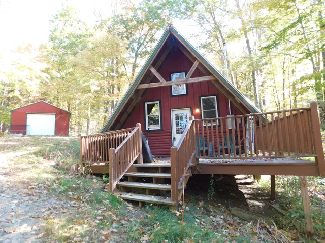 $154,900 | 6 Locust Drive, Embden, ME 04958
