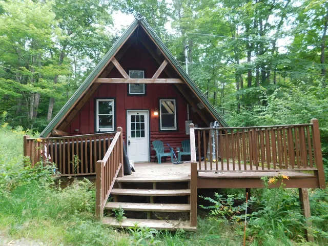 $154,900 | 6 Locust Drive, Embden, ME 04958