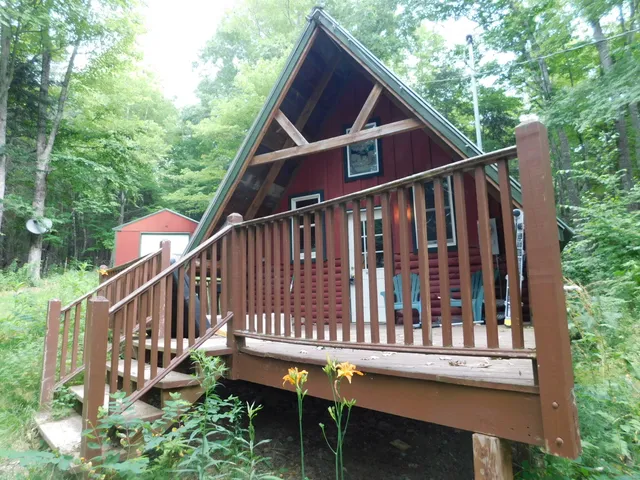 $154,900 | 6 Locust Drive, Embden, ME 04958