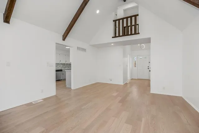 $425,000 | 3909 Southwest Hidden Cove Drive, Lee's Summit, MO 64082