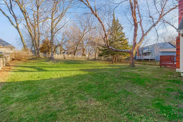 $425,000 | 3909 Southwest Hidden Cove Drive, Lee's Summit, MO 64082