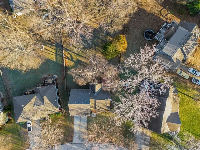 $425,000 | 3909 Southwest Hidden Cove Drive, Lee's Summit, MO 64082