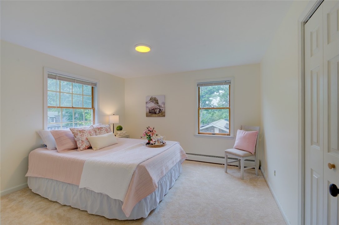 31 Edgewater Road Narragansett, RI 02882 - Photo 29 of 48 Another Bedroom w/double closets