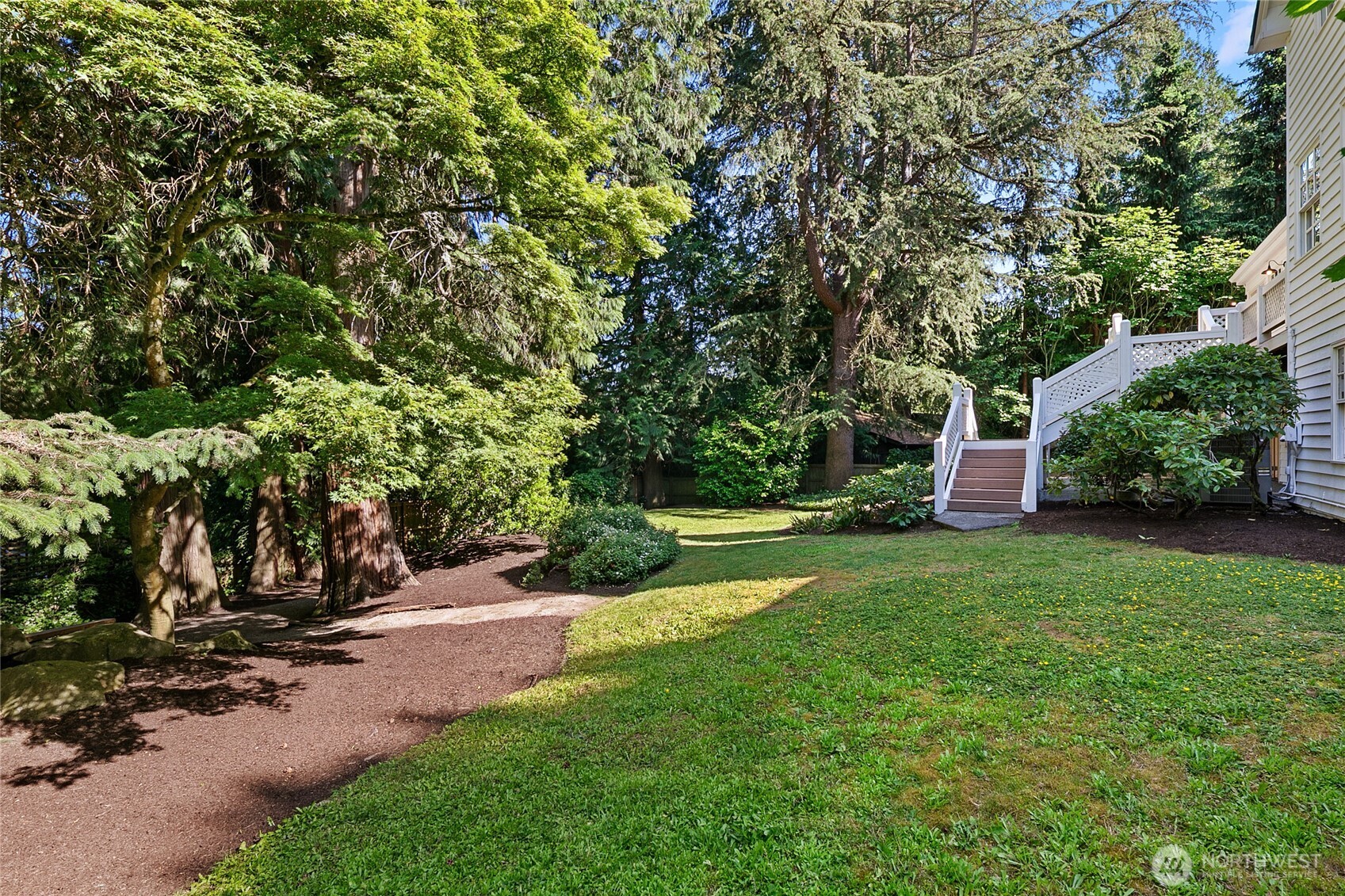 2020 Evergreen Point Road Medina, WA 98039 - Photo 11 of 38 a view of a yard with plants and trees