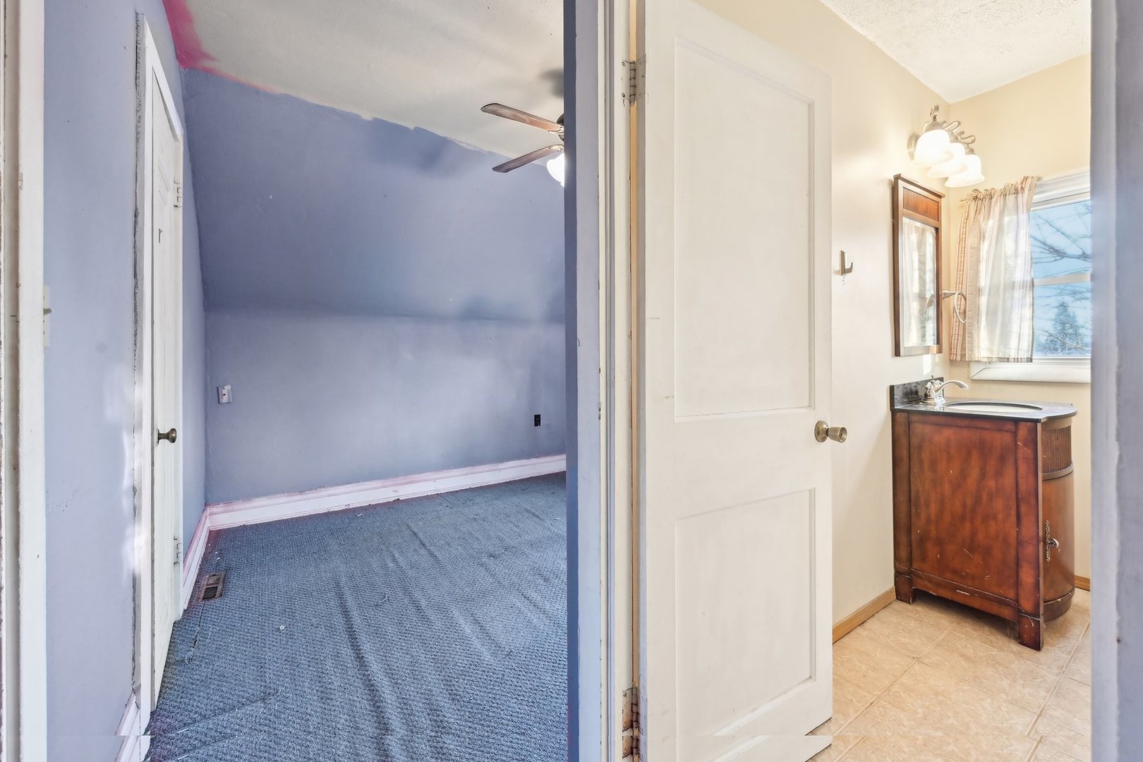 214 South Prospect Street Marengo, IL 60152 - Photo 14 of 37 wooden floor in a gallery