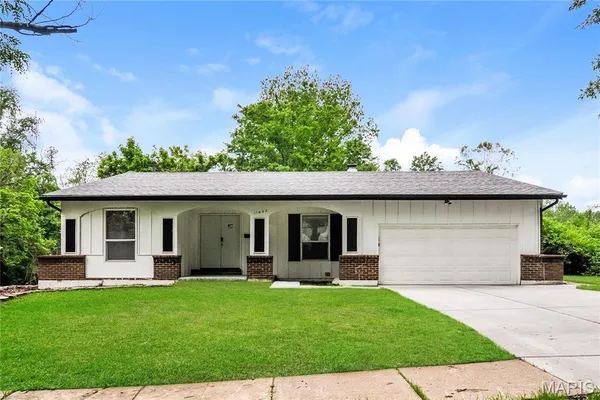 $1,695 | 11443 Tobaggon Trail, Florissant, MO 63033