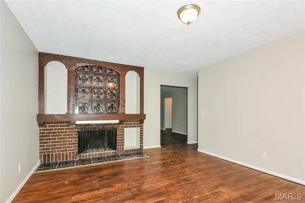 $1,695 | 11443 Tobaggon Trail, Florissant, MO 63033