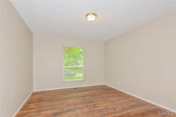 $1,695 | 11443 Tobaggon Trail, Florissant, MO 63033