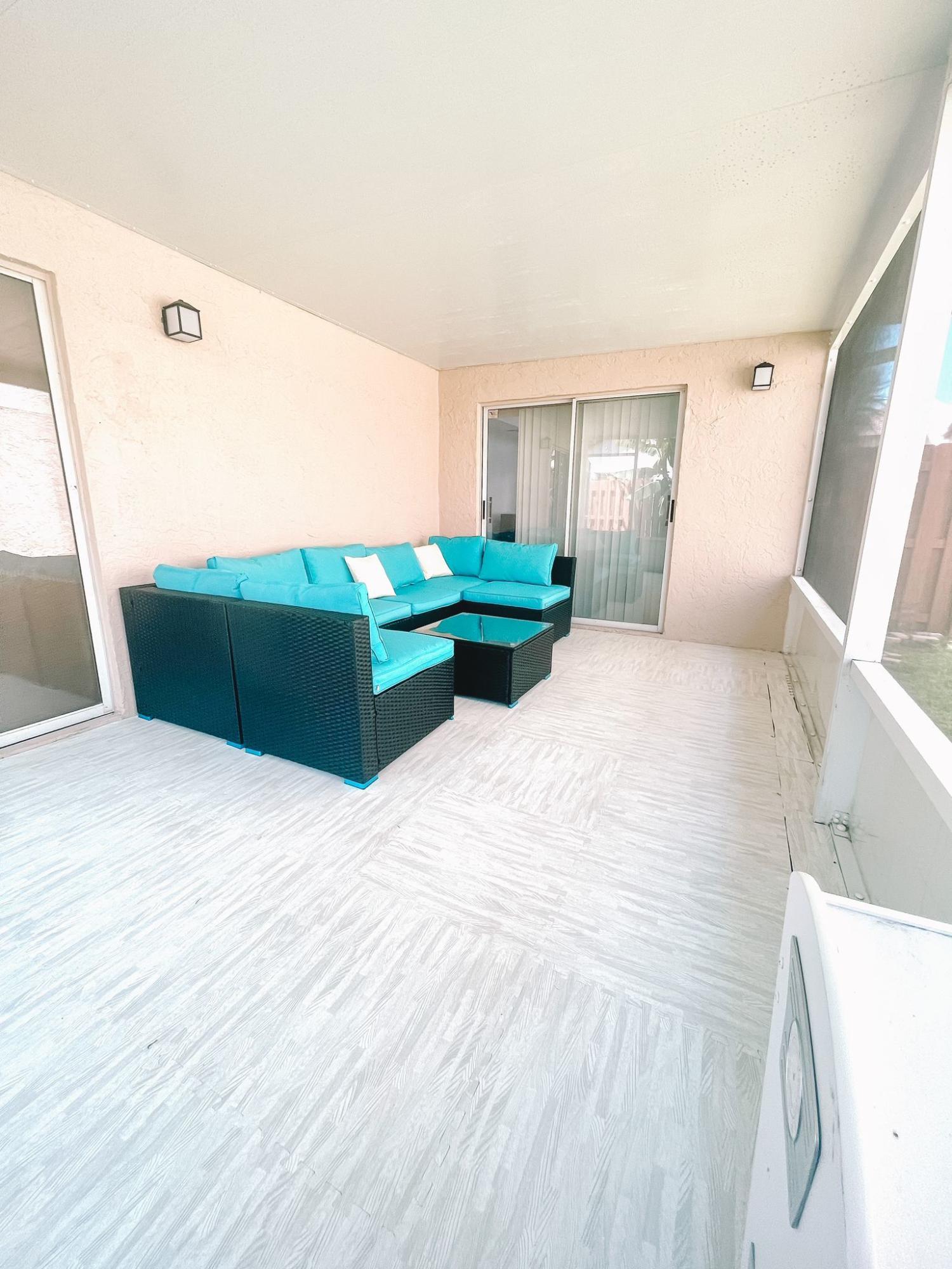 23350 Sunview Way Boca Raton, FL 33428 - Photo 23 of 26 Screened patio