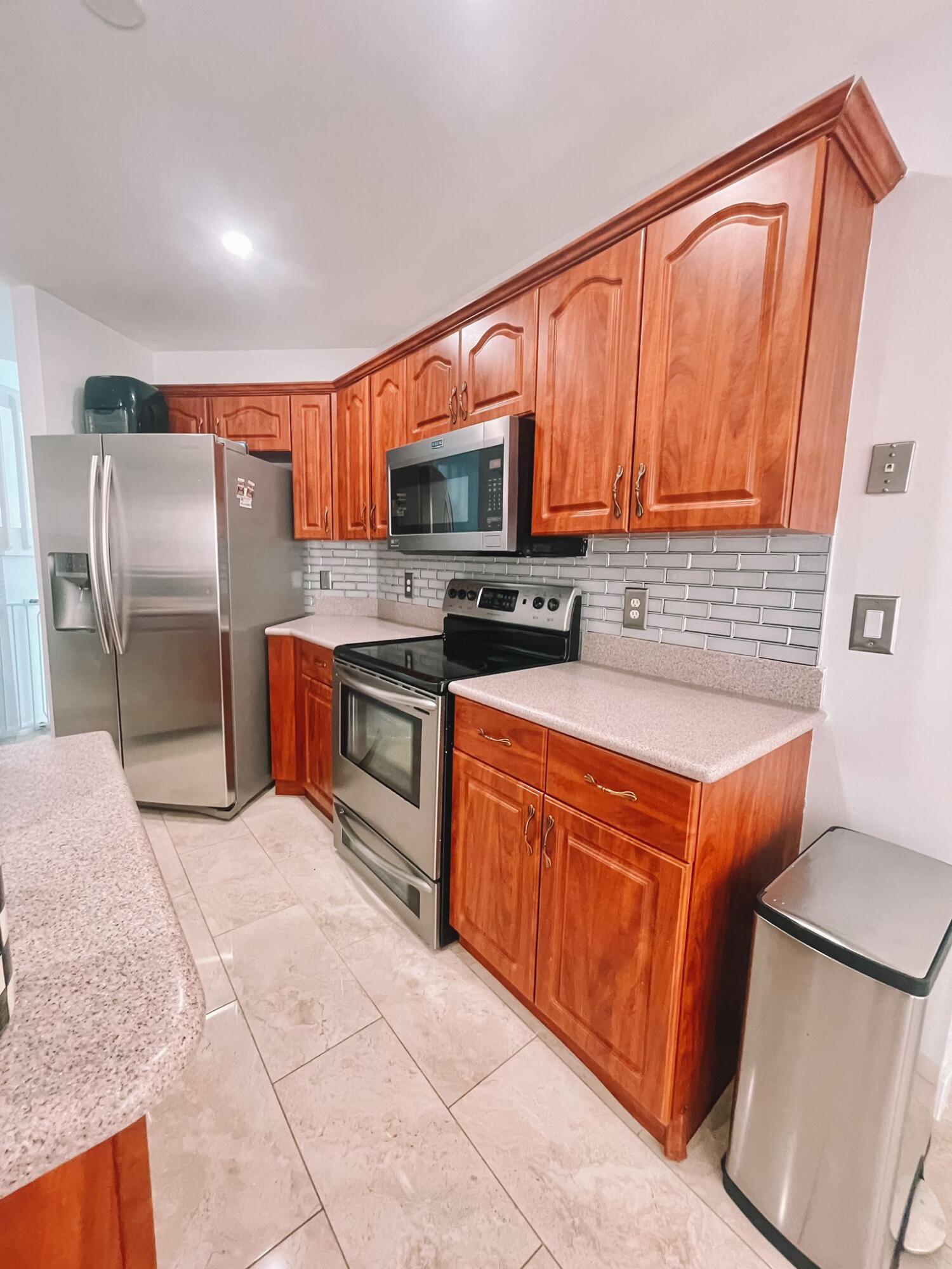 23350 Sunview Way Boca Raton, FL 33428 - Photo 8 of 26 Kitchen