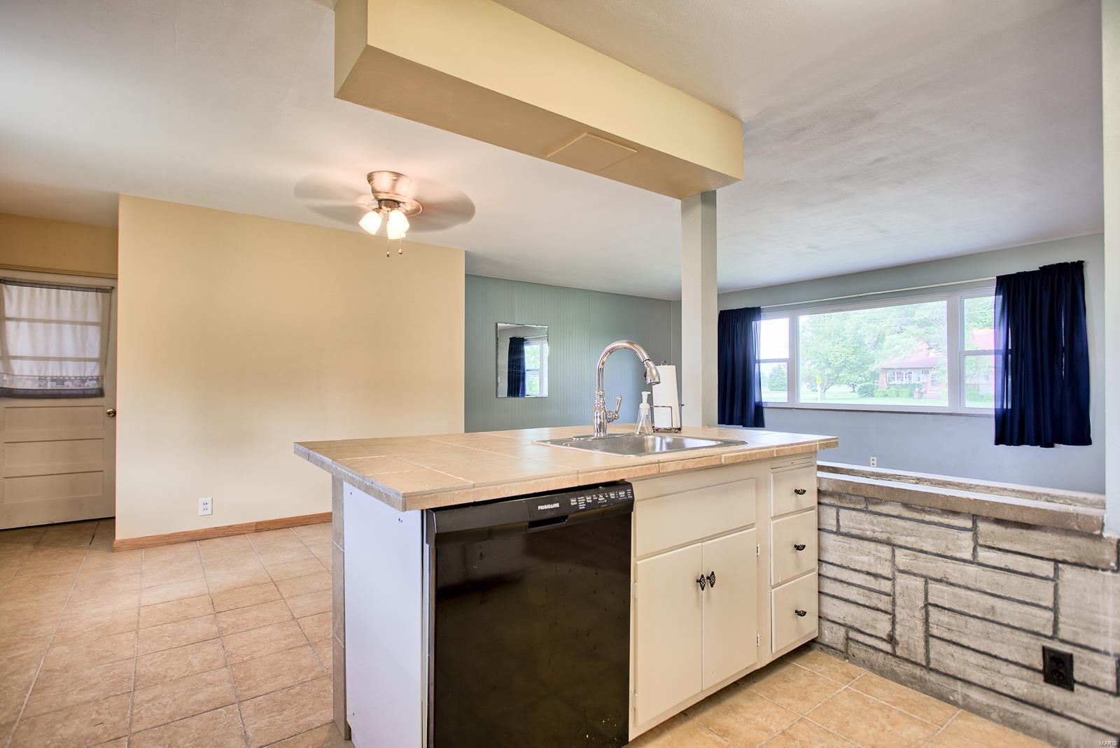 6702 Humbert Road Godfrey, IL 62035 - Photo 17 of 32