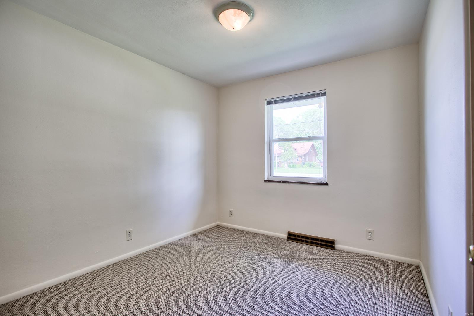 6702 Humbert Road Godfrey, IL 62035 - Photo 22 of 32