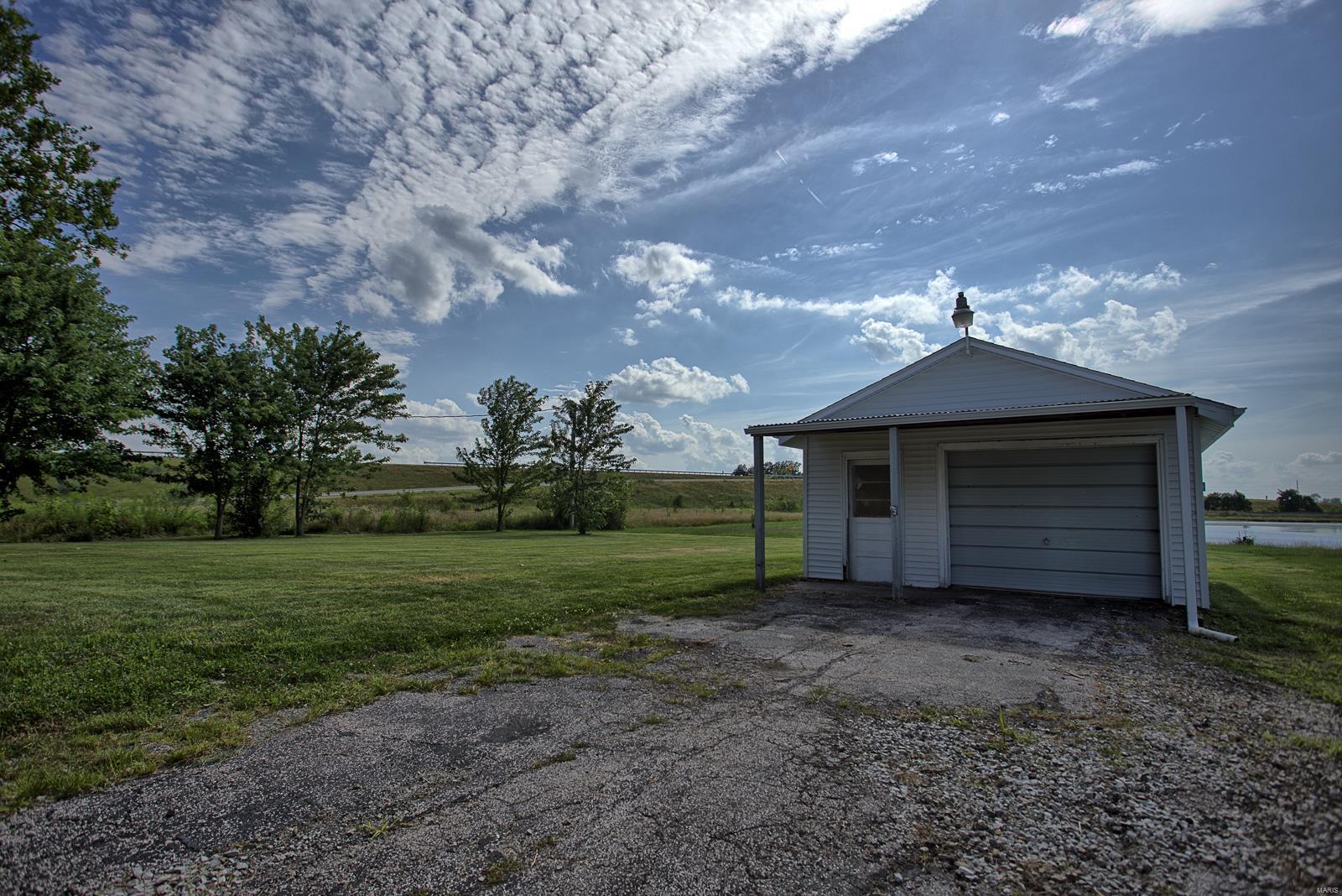 6702 Humbert Road Godfrey, IL 62035 - Photo 28 of 32