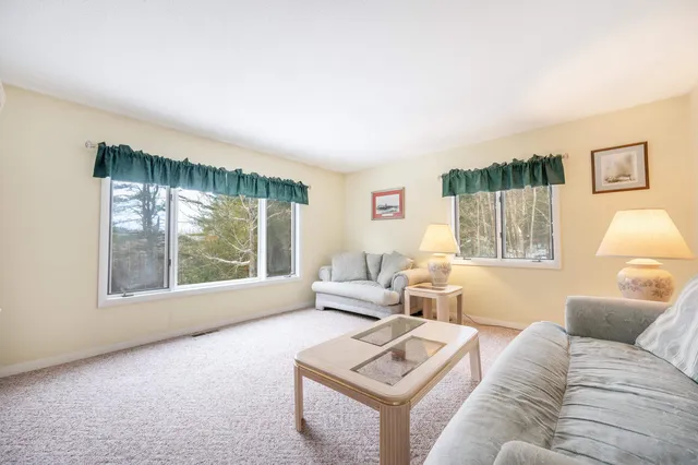 $499,000 | 79 Clarina Nichols Lane, Hartford, VT 05059