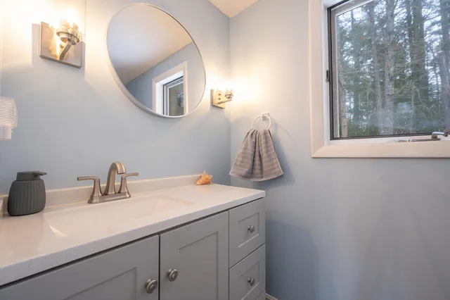 $499,000 | 79 Clarina Nichols Lane, Hartford, VT 05059