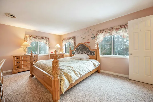 $499,000 | 79 Clarina Nichols Lane, Hartford, VT 05059