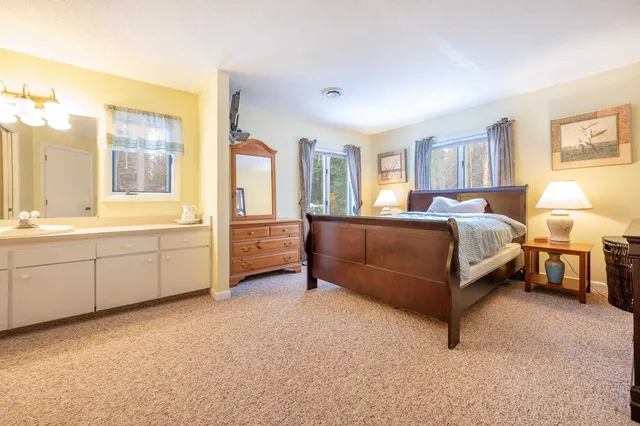 $499,000 | 79 Clarina Nichols Lane, Hartford, VT 05059