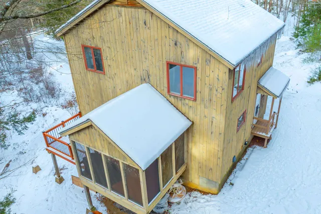 $499,000 | 79 Clarina Nichols Lane, Hartford, VT 05059