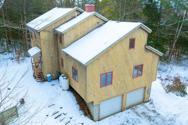 $499,000 | 79 Clarina Nichols Lane, Hartford, VT 05059