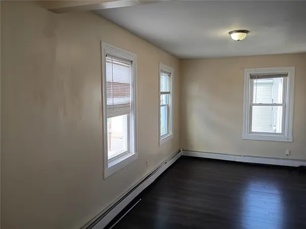 $1,900 | 278 Sayles Street, Unit 2, Providence, RI 02905