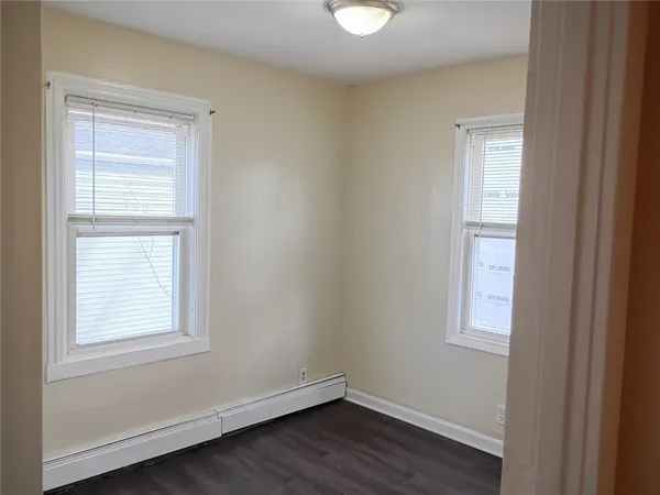 $1,900 | 278 Sayles Street, Unit 2, Providence, RI 02905