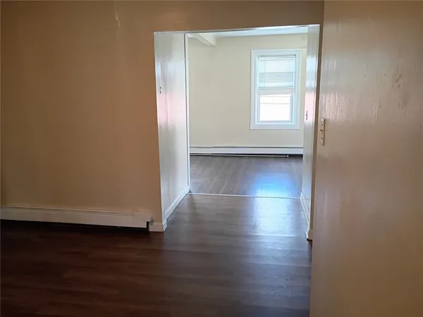 $1,800 | 278 Sayles Street, Unit 2, Providence, RI 02905