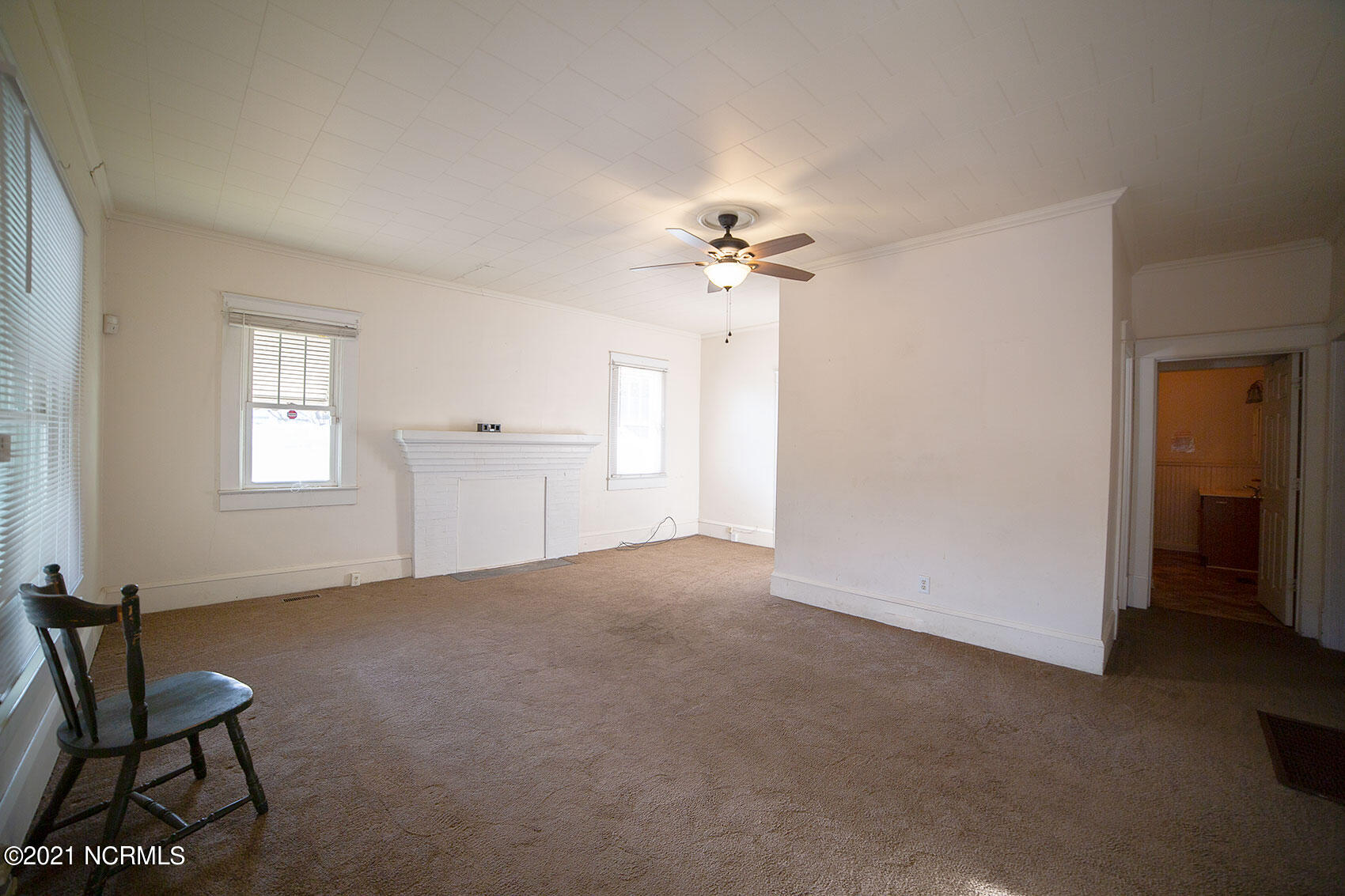 219 Raleigh Street Hamlet, NC 28345 - Photo 5 of 32 5