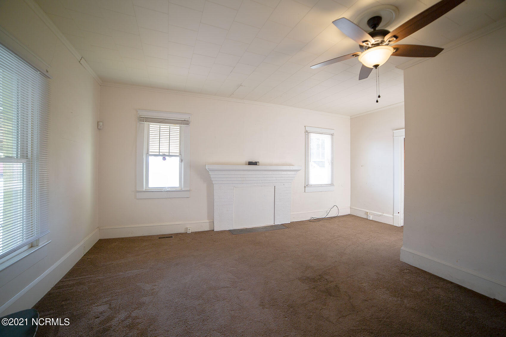 219 Raleigh Street Hamlet, NC 28345 - Photo 8 of 32 8