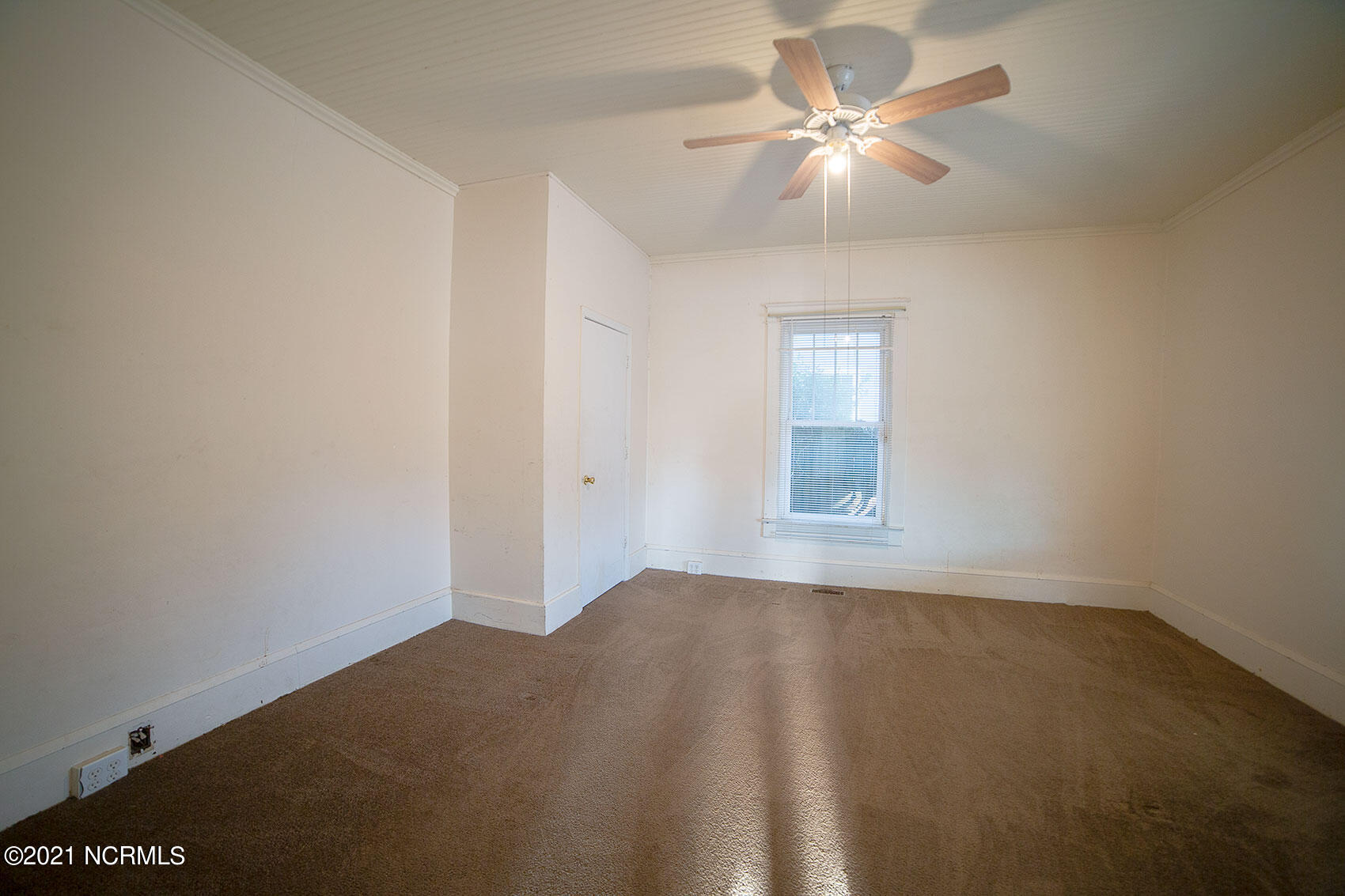 219 Raleigh Street Hamlet, NC 28345 - Photo 9 of 32 9