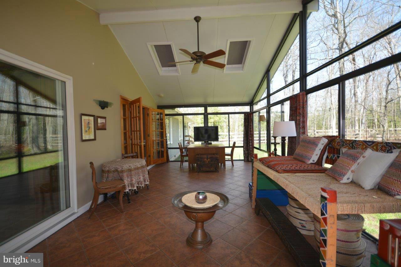 8561 Ingleton Road Easton, MD 21601 - Photo 5 of 30 Interior (General)