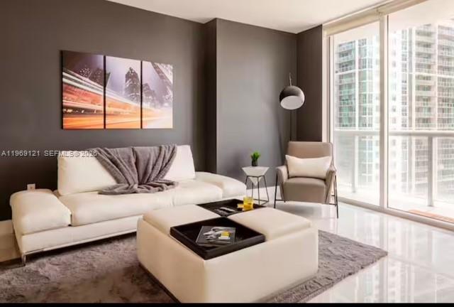 485 Brickell Avenue, Unit 2206 Miami, FL 33131 - Photo 25 of 31