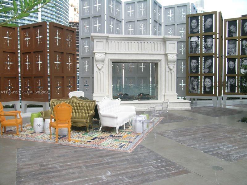 485 Brickell Avenue, Unit 2206 Miami, FL 33131 - Photo 5 of 31