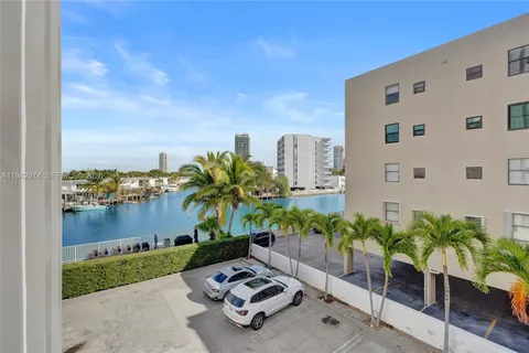 $269,000 | 7133 Bay Drive, Unit 305, Miami Beach, FL 33141