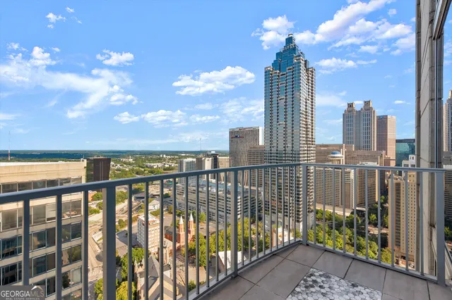 $279,500 | 400 Peachtree Street Northeast, Unit 3712, Atlanta, GA 30308