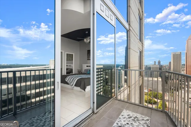 $279,500 | 400 Peachtree Street Northeast, Unit 3712, Atlanta, GA 30308