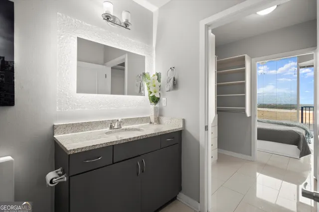 $279,500 | 400 Peachtree Street Northeast, Unit 3712, Atlanta, GA 30308