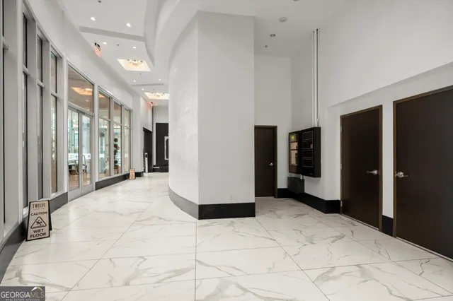 $279,500 | 400 Peachtree Street Northeast, Unit 3712, Atlanta, GA 30308